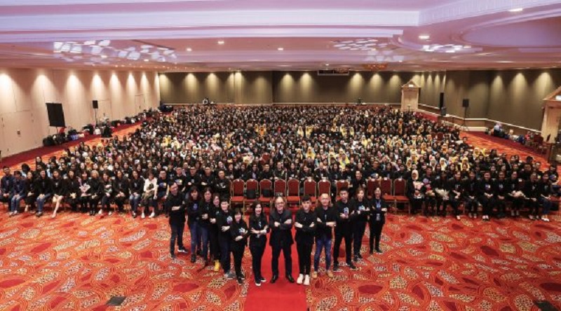 Members of MRC Young taking a group photo at the end of the launching ceremony